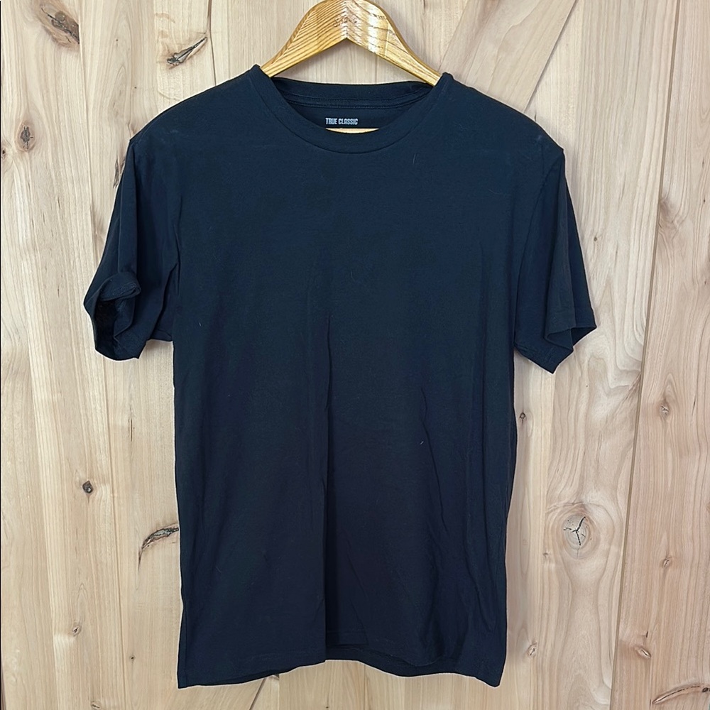 Classic Black Men's T-Shirt
